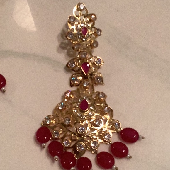 Beautiful earring with ruby and zircon - Picture 3 of 5